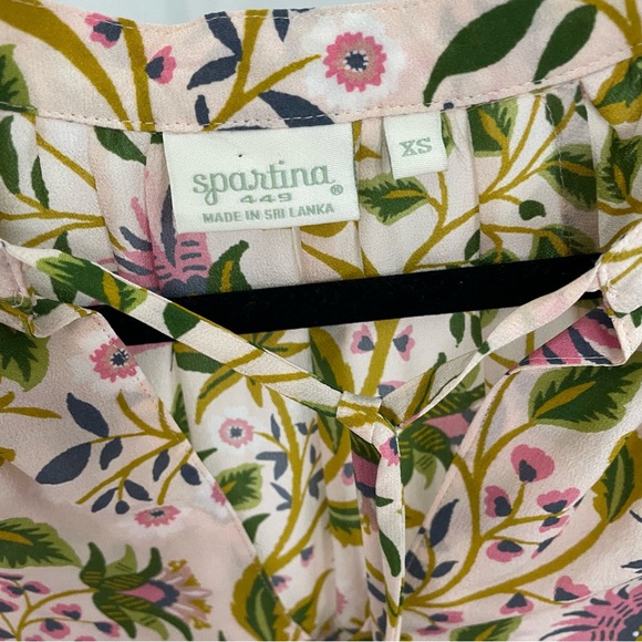 NWT Reese 100% Silk Blouse Pepper Hall Thistle. Floral coastal. 13 - Picture 5 of 11